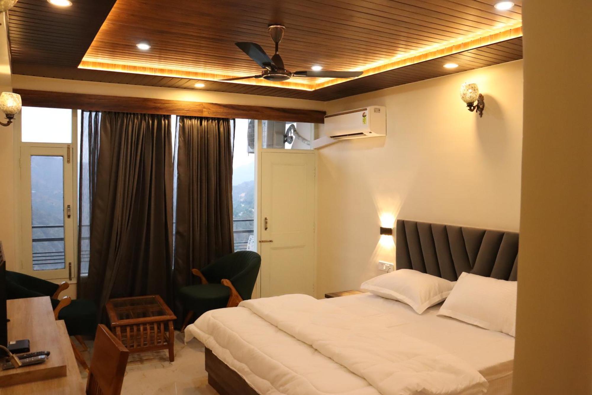 The Ghungrees Hotel Solan Exterior photo
